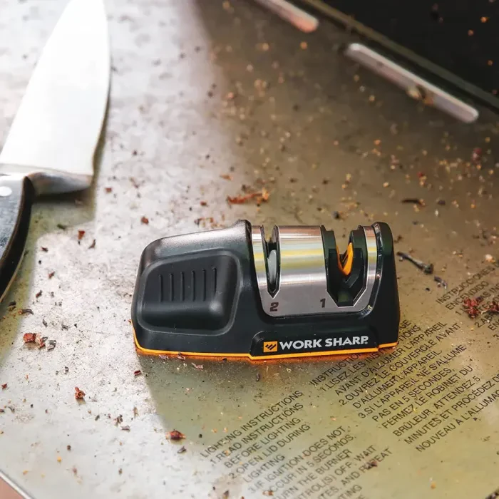 Work Sharp Kitchen Edge WSKTNKES-I: кухонная точилка для ножей, механическая, 20°, компактная, портативная