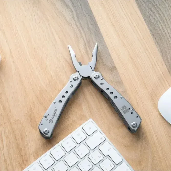 Мультитул на 8 инструментов Multi Tool Ganzo G201. Мультитул с ножницами, пласкогубцами, шилом