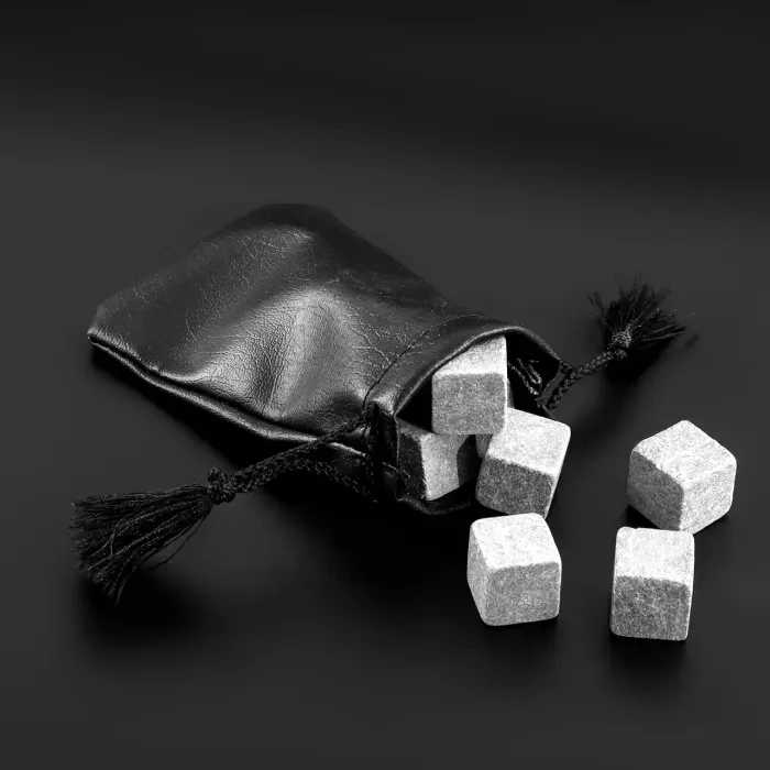 Камни для виски. Подарок мужу. Камни для виски подарочный темный деревянный набор с бокалом
