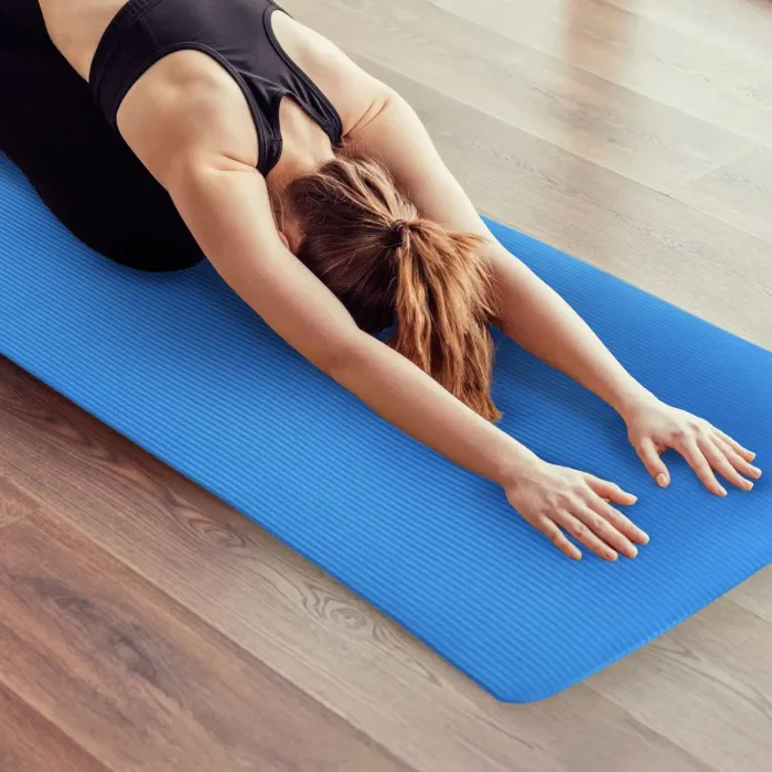 Коврик (мат) для йоги и фитнеса Gymtek NBR 1см голубой