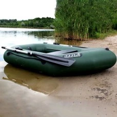 Надувная лодка Ладья ЛТ-190 с гребками без настила