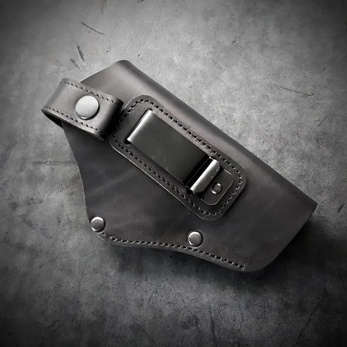 Шкіряна кобура поясна під GLOCK 17 | чорна| прихованого носіння