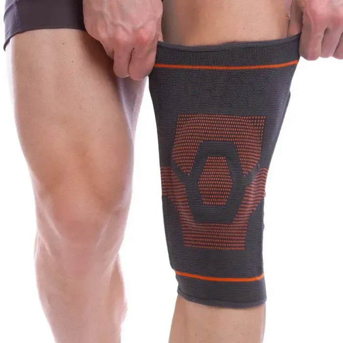 Бандаж-фиксатор коленного сустава EasyFit (L-XL) для спорта, бега, артрита, компрессионный, поддержка и защита.