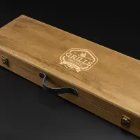 Подарочный набор для шашлыка Grills G8H с мангалом в деревянном кейсе. Подарок мужу