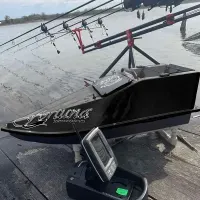 Кораблик для закорма рыбы Фортуна (27000 mAh) з ехолотом Toslon TF520 Черный. Рыболовный электронный катер
