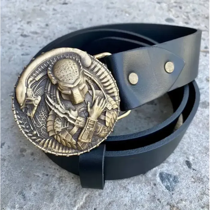 Чоловічий Шкіряний Ремінь із пряжкою «Чужий vs Хижак» латунь Gorillas Accessories. Ручна робота