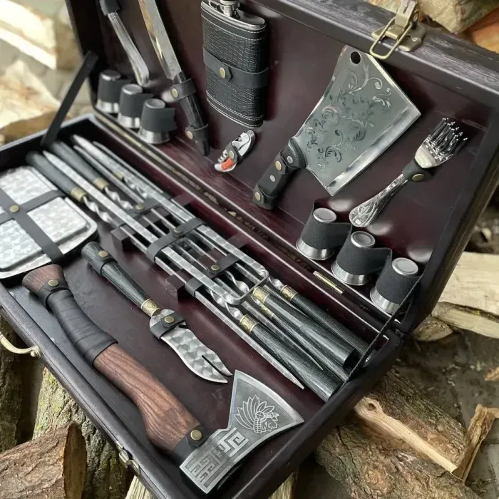 Подарунковий Набір для шашлику в кейсі 37 предметів «НОСОРИГ» Gorillas BBQ. Ручна робота