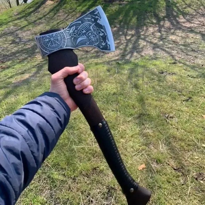 Топор ручной работы с гравировкой "Ладья Викингов" сталь - У8 Gorillas BBQ TR11. Подарочный топор
