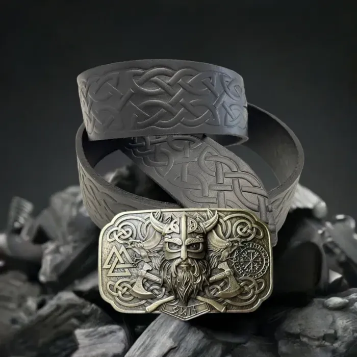 Кожаный Ремень (тиснение) с пряжкой "Один" латунь Gorillas Accessories. Ручная работа. Подарочный ремень