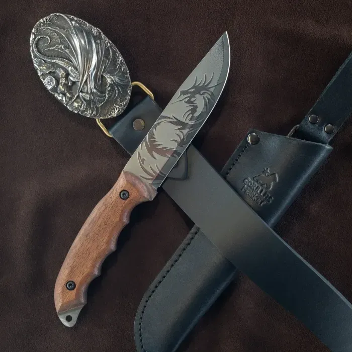 Нож + Кожаный Ремень. Подарочный набор "Дракон" для мужчин Gorillas Accessories ручная работа Нейзильбер