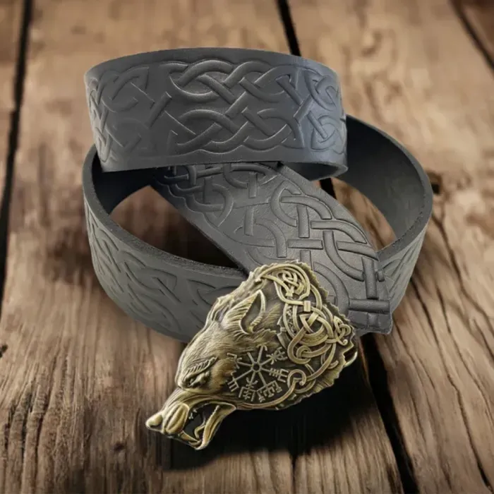 Кожаный Ремень (тиснение) с пряжкой "Фенрир" из латуни Gorillas Accessories. Ручная работа