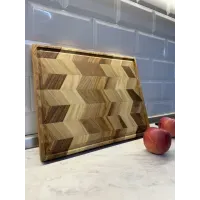 Торцевая разделочная доска Gorillas BBQ DS55 ясень/орех 37x30 см с желобом для сока