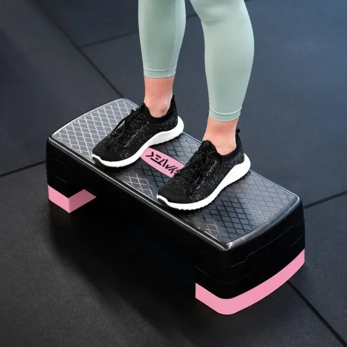 Степ-платформа Gymtek 3-х уровневая черно-розовая: для фитнеса, регулировка высоты, до 150 кг