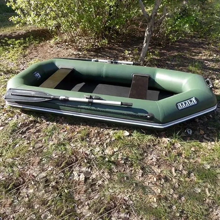 Надувная лодка 2-х местная для рыбалки и отдыха на воде  ЛТ-240АЕ без настила. Резиновая двухместная лодка