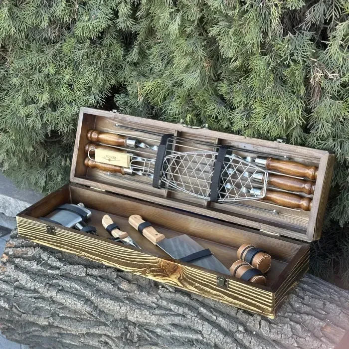 Подарочный набор для барбекю Mzavod Мастер BBQ: шампуры, кейс, фляга, нож и др.