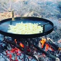 Сковорода с ножками для пикника рыбалки или отдыху на природе и дачи из диска бороны 60см из стали
