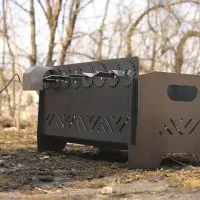 Мангал разборной с встроенной шашлычницей и мотором на 10 шампуров 3мм для пикника