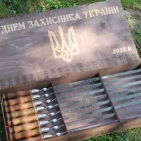 Шампури з дерев'яними ручками і гравіюванням 10 шт. Набір шампурів для подарунку