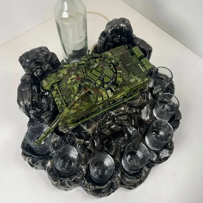 Наливатор алкоголю Танк Т-72 на 7 чарок (50 мл), 3D-друк, подарунок чоловікові