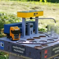 Наливатор алкоголя АЗС БРСМ на 7 чарок по 50 мл: подарок для ценителей, USB, регулировка объема